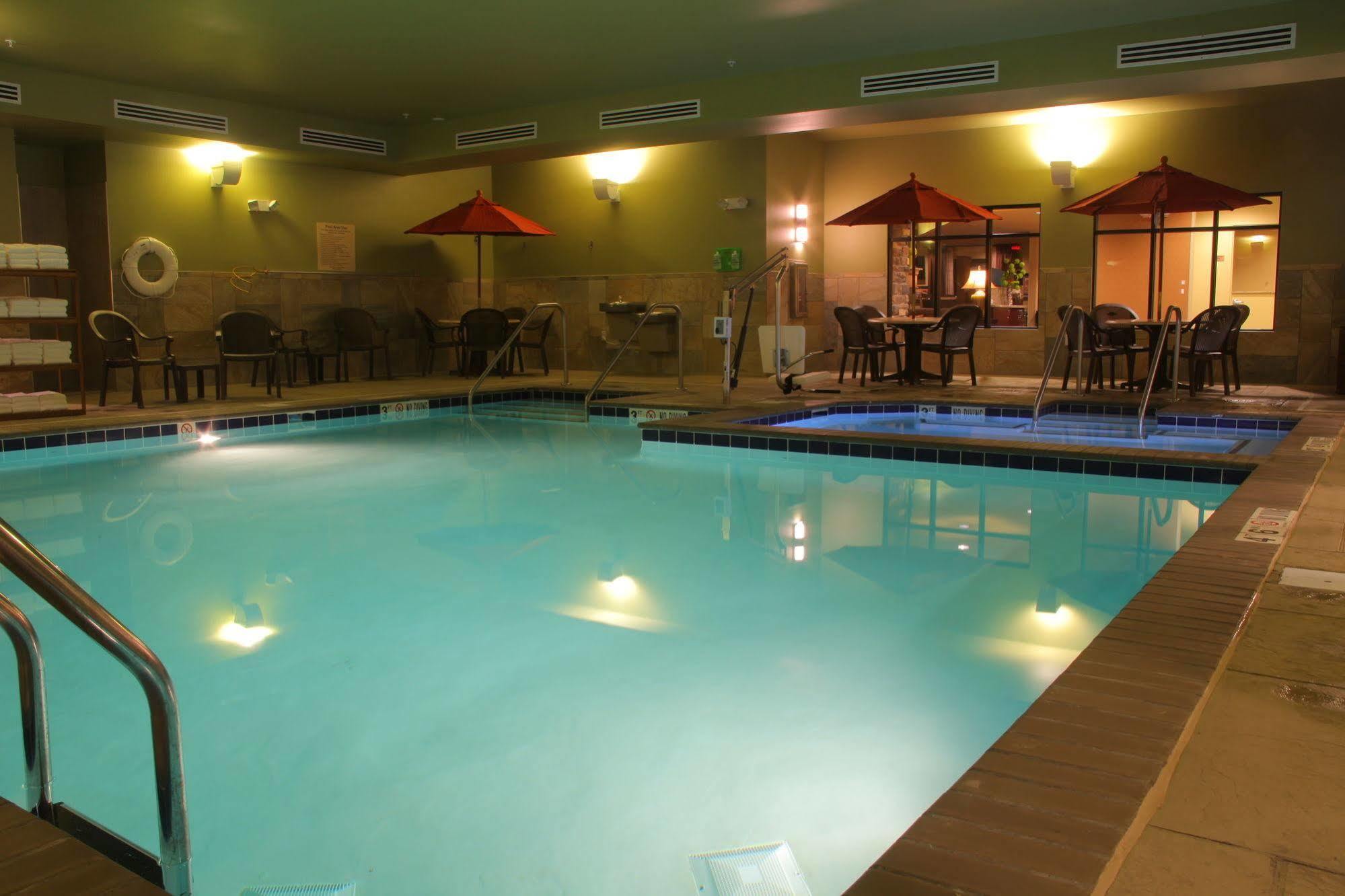 Little Missouri Inn & Suites Watford City Exterior foto